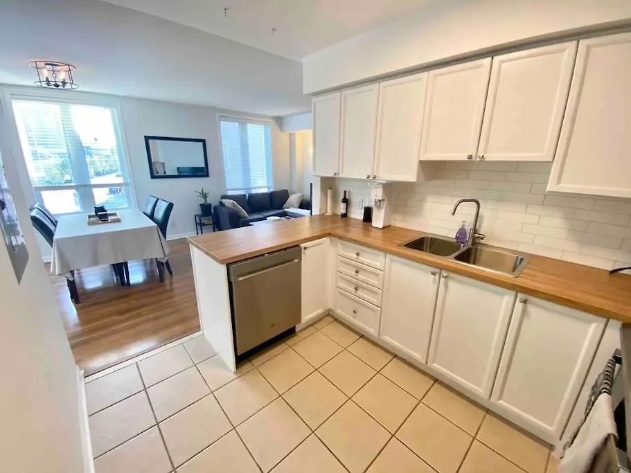 Apartment King West Private Rooftop Retreat Toronto