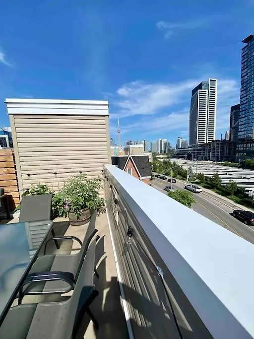 Apartment King West Private Rooftop Retreat Toronto